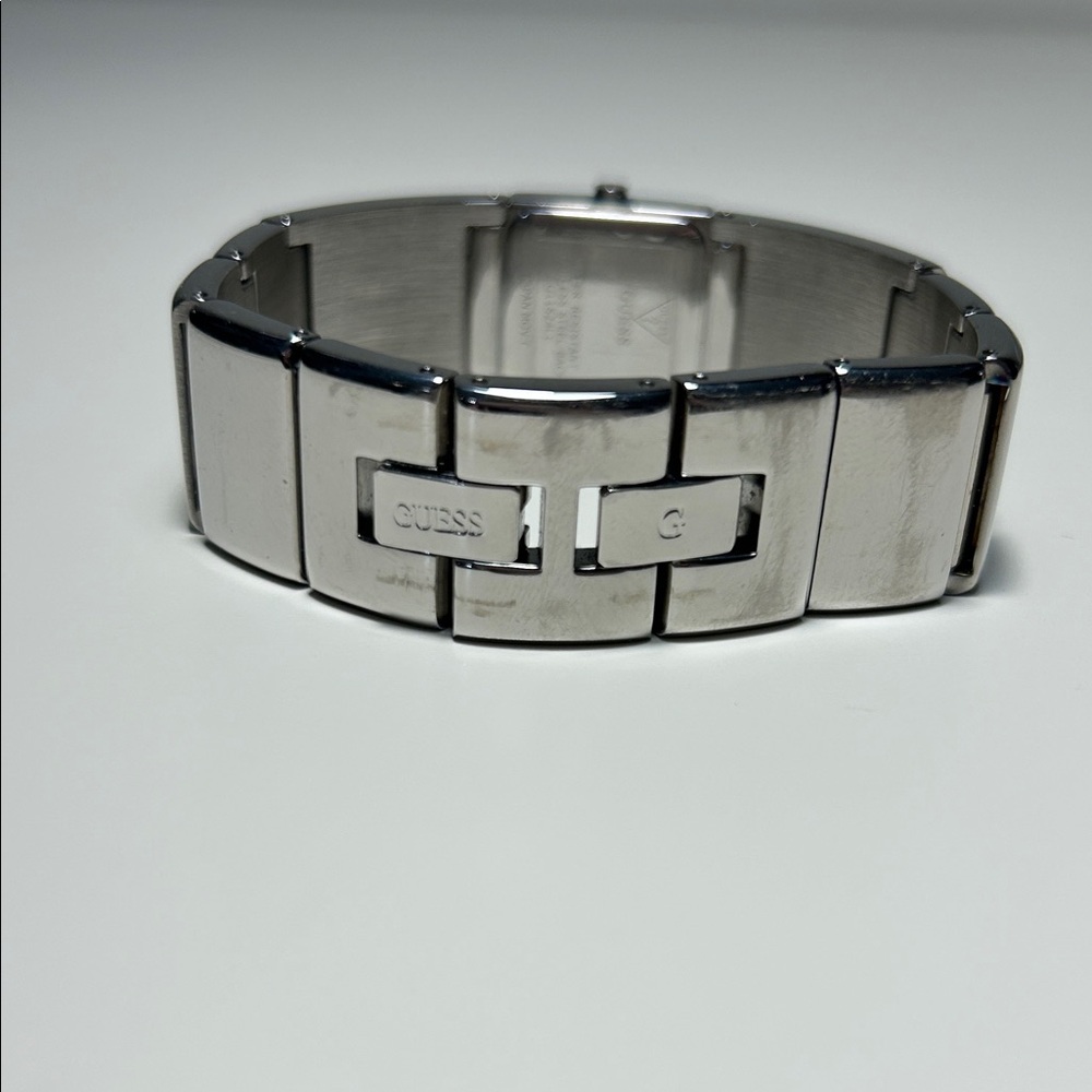 Guess Silver Geometric Pattern Bracelet Watch Vin… - image 4